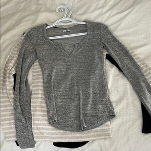 3 for 1 Aritzia Long Sleeve Women's Tops